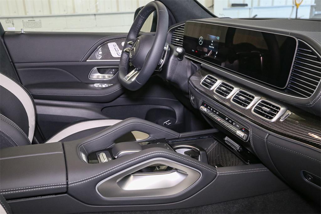 new 2025 Mercedes-Benz AMG GLE 63 car, priced at $141,705