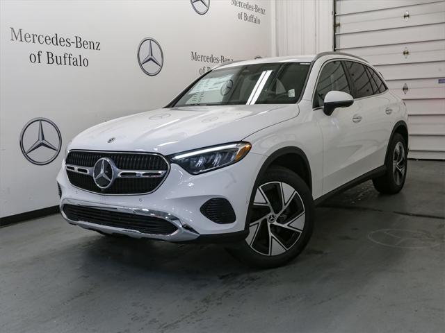 new 2024 Mercedes-Benz GLC 300 car