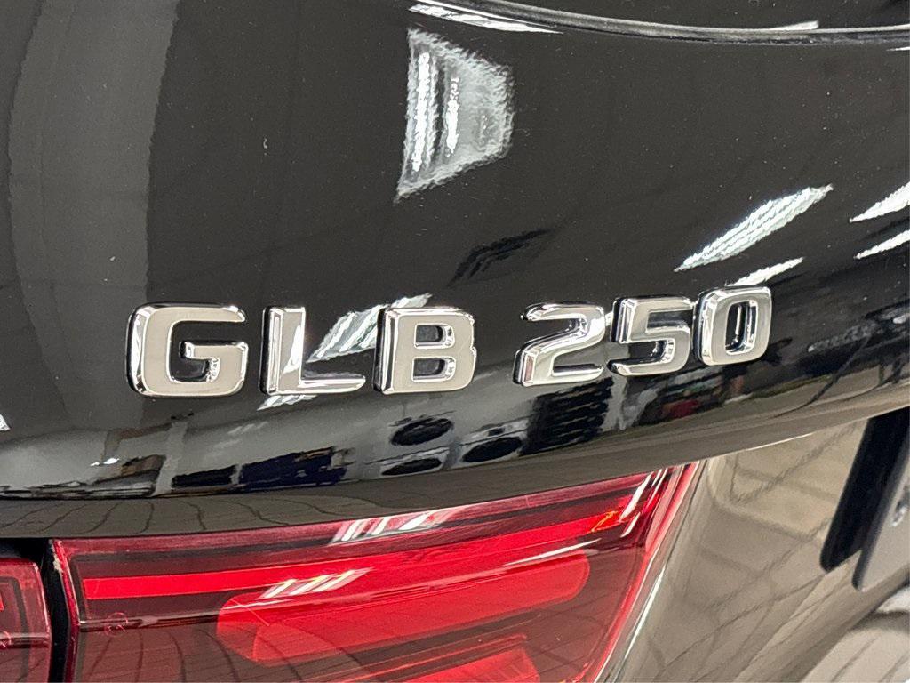 used 2025 Mercedes-Benz GLB 250 car, priced at $45,650