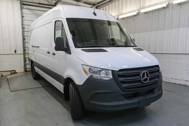 new 2025 Mercedes-Benz Sprinter 2500 car