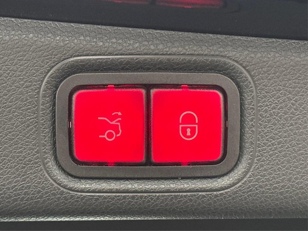 used 2020 Mercedes-Benz E-Class car, priced at $35,850