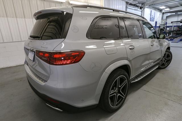 new 2025 Mercedes-Benz GLS 450 car