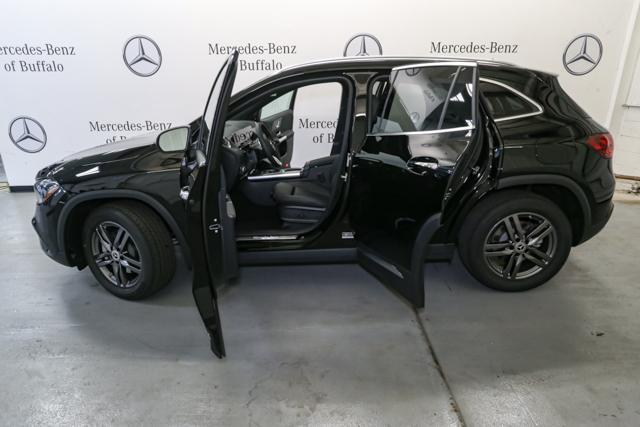 new 2024 Mercedes-Benz GLA 250 car, priced at $48,970