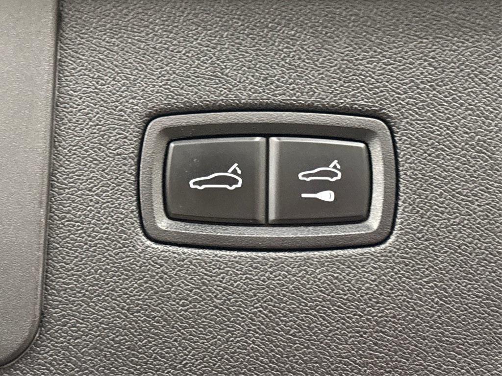 used 2019 Porsche Cayenne car, priced at $29,950