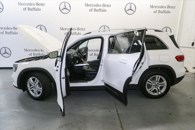 used 2020 Mercedes-Benz GLB 250 car, priced at $31,850