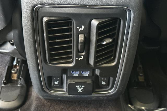 used 2017 Jeep Grand Cherokee car, priced at $20,884