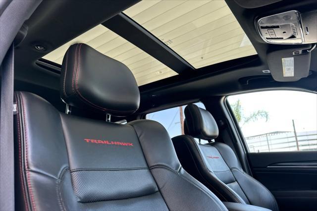 used 2017 Jeep Grand Cherokee car, priced at $20,884