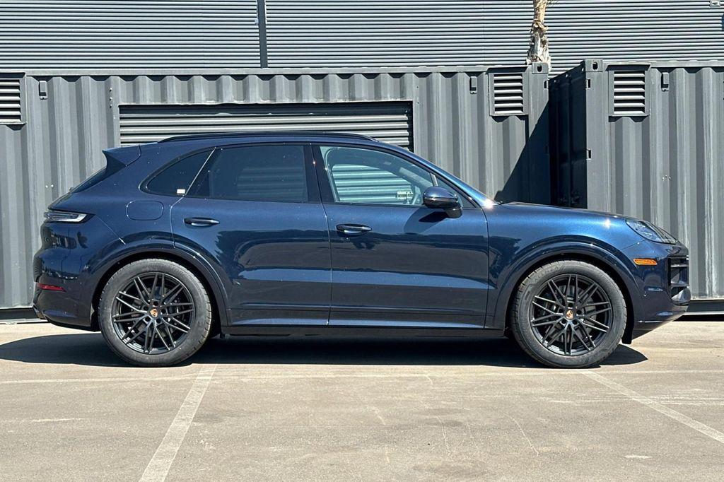 new 2025 Porsche Cayenne car, priced at $159,375