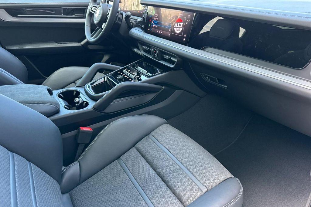 new 2025 Porsche Cayenne car, priced at $159,375