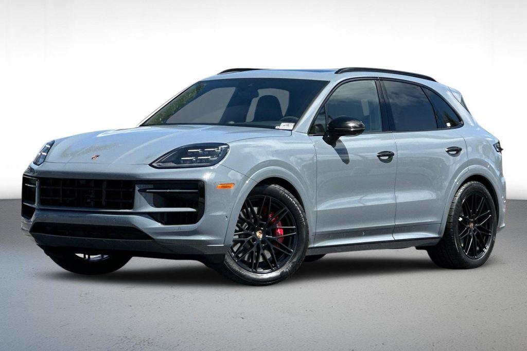new 2025 Porsche Cayenne car, priced at $152,135