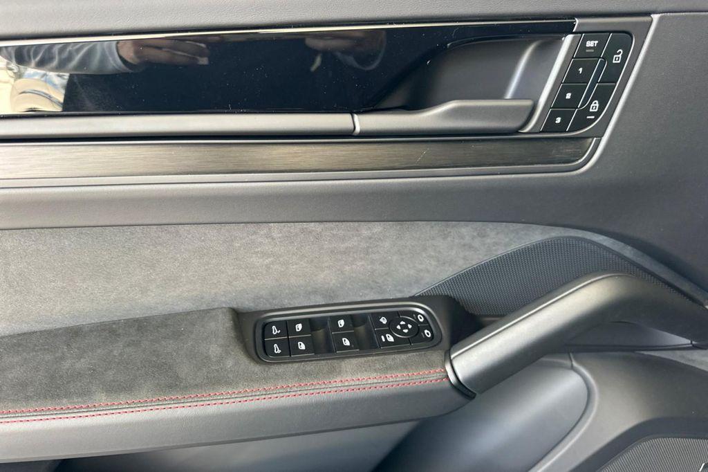new 2025 Porsche Cayenne car, priced at $152,135