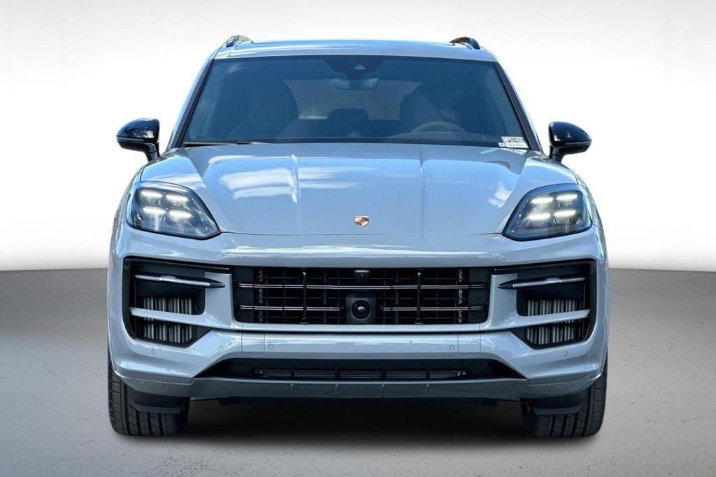 new 2025 Porsche Cayenne car, priced at $152,135