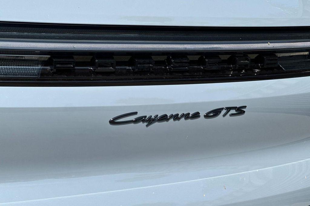 new 2025 Porsche Cayenne car, priced at $152,135