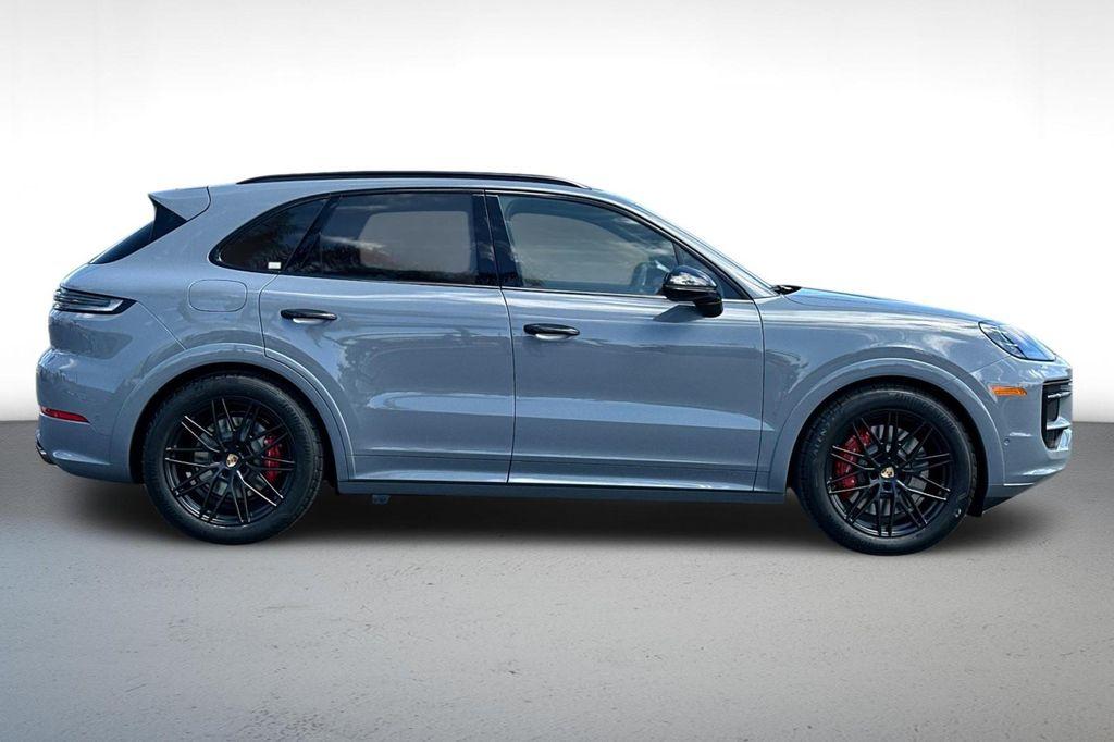 new 2025 Porsche Cayenne car, priced at $152,135