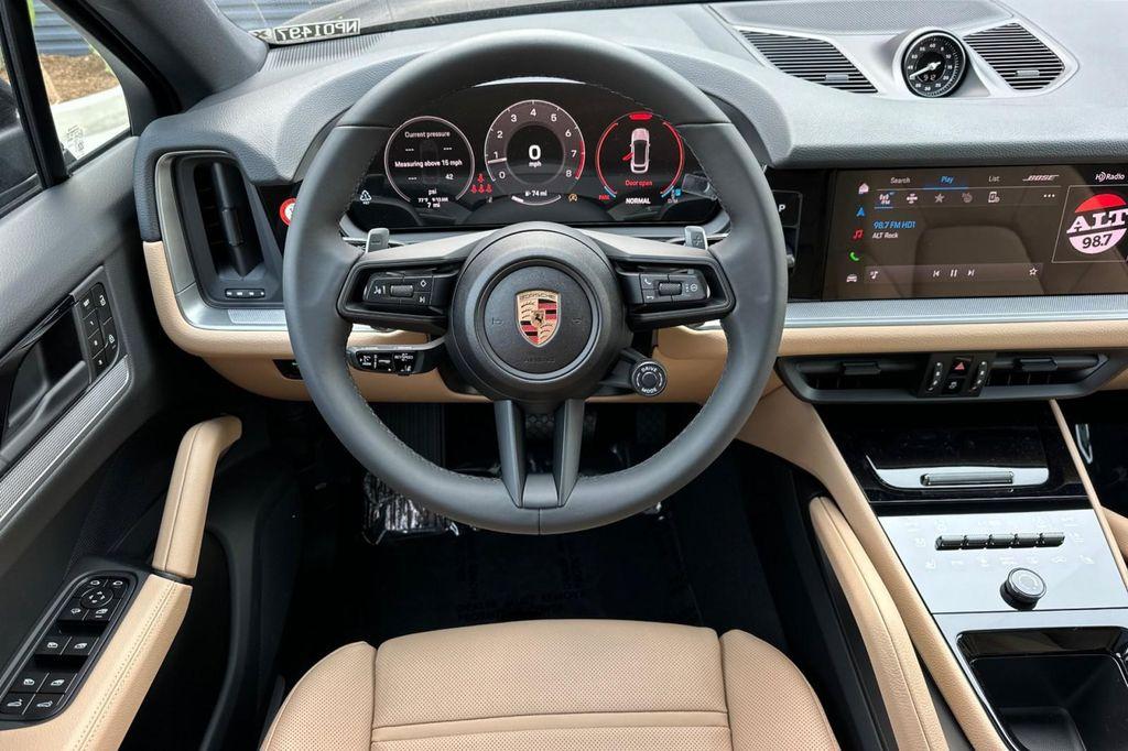 new 2025 Porsche Cayenne car, priced at $105,685