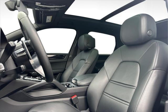 used 2022 Porsche Cayenne car, priced at $59,884