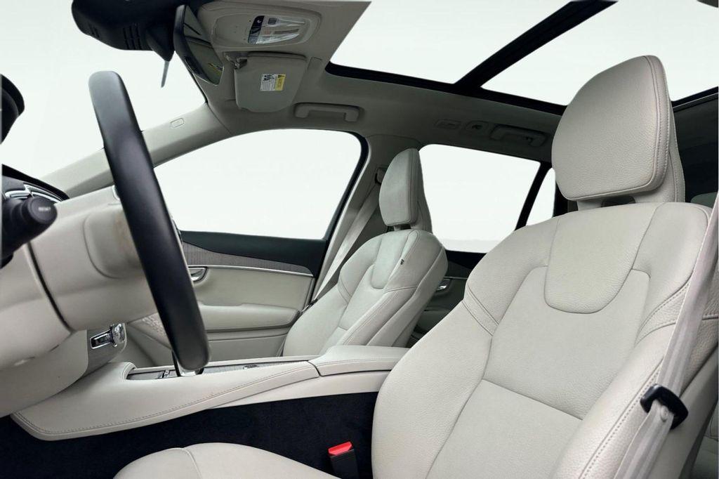 used 2023 Volvo XC90 Recharge Plug-In Hybrid car, priced at $47,992