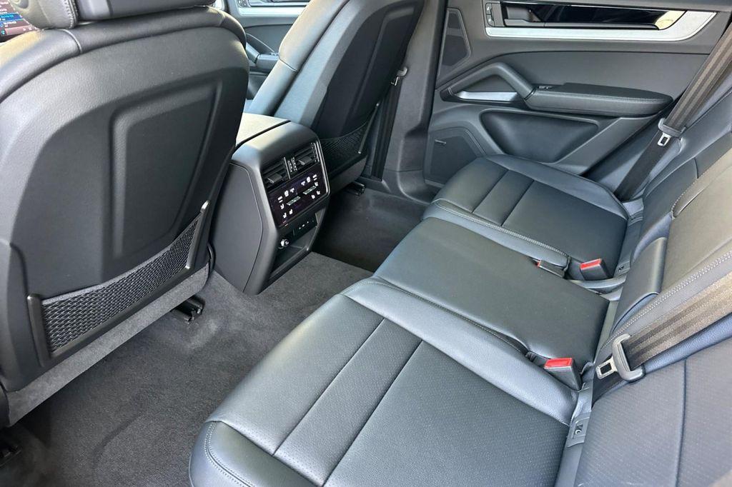 new 2025 Porsche Cayenne car, priced at $105,715