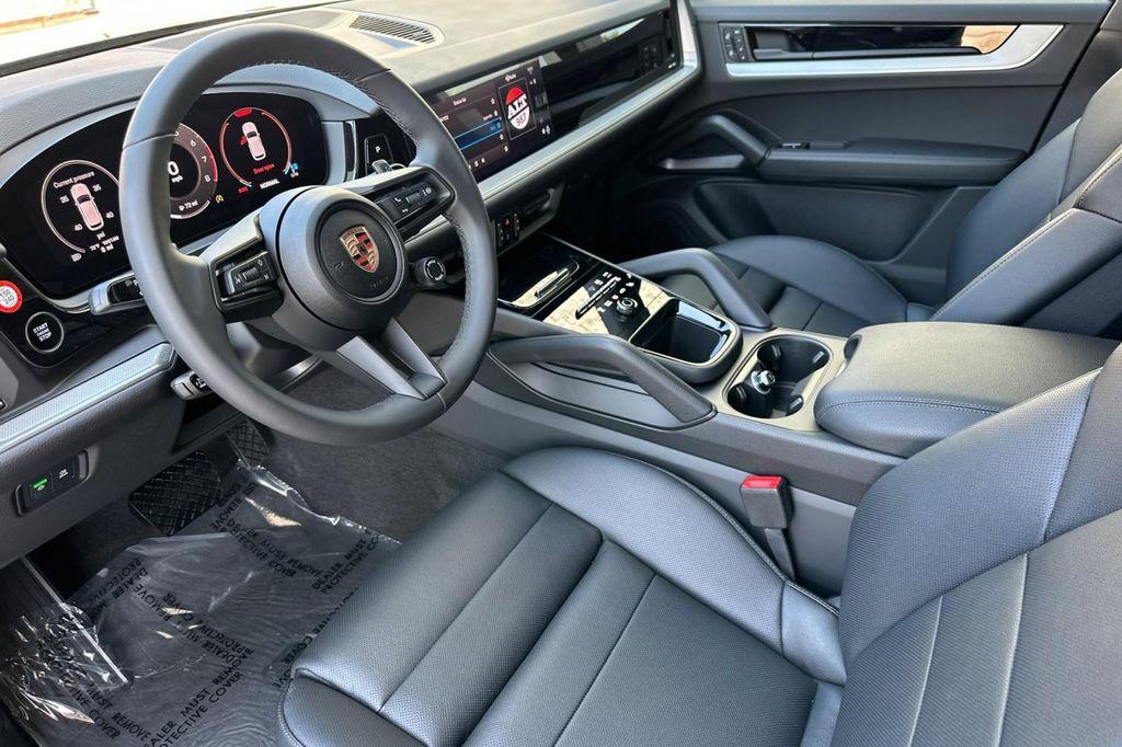 new 2025 Porsche Cayenne car, priced at $105,715