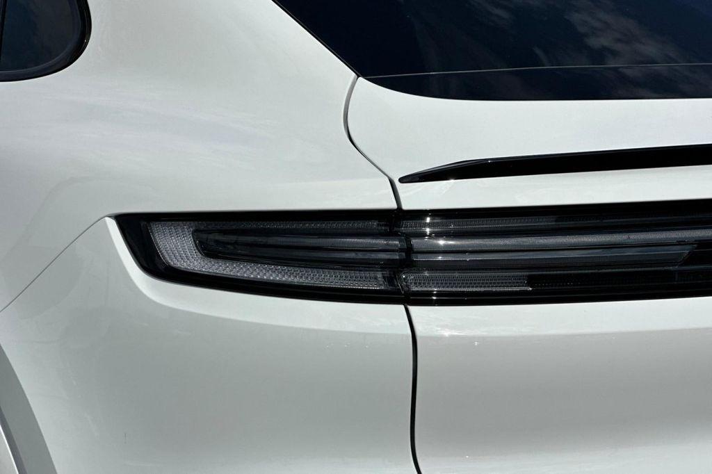 new 2025 Porsche Cayenne car, priced at $113,545
