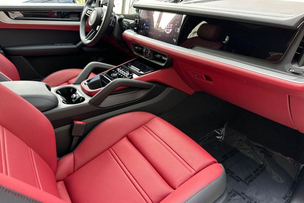 new 2025 Porsche Cayenne car, priced at $113,545