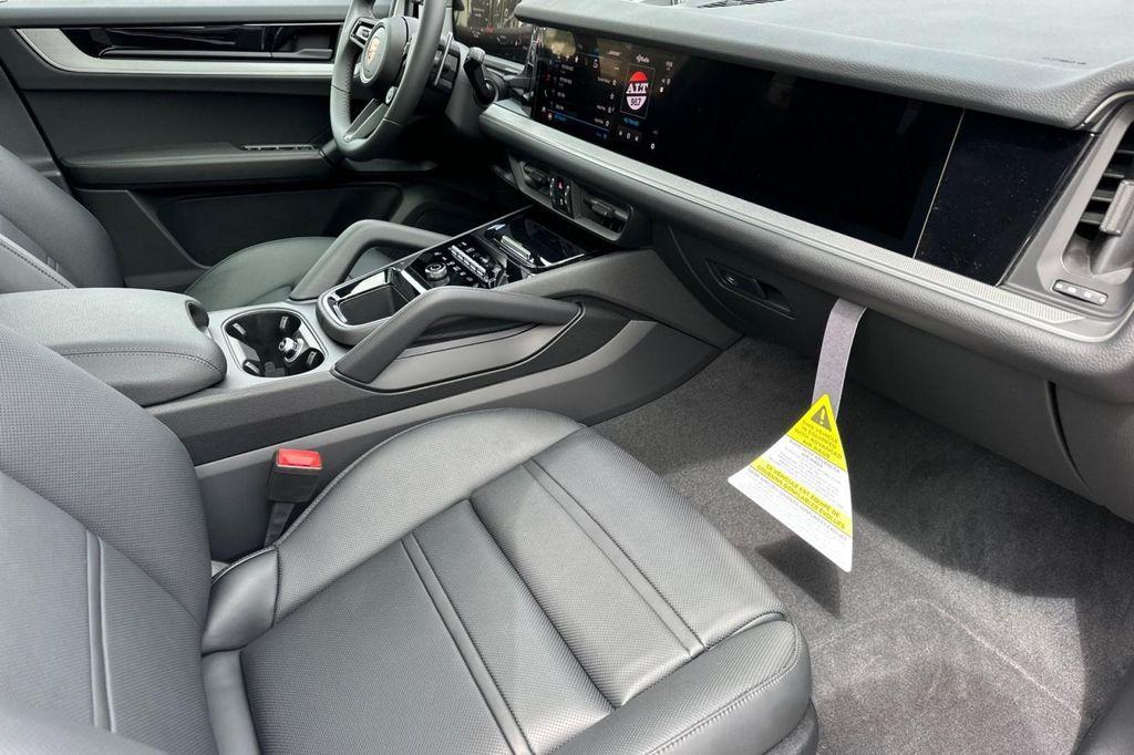 new 2025 Porsche Cayenne car, priced at $114,935