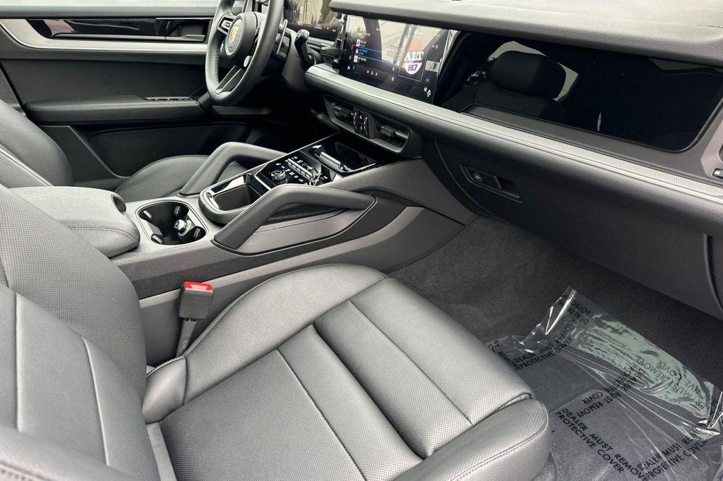 used 2025 Porsche Cayenne car, priced at $88,884