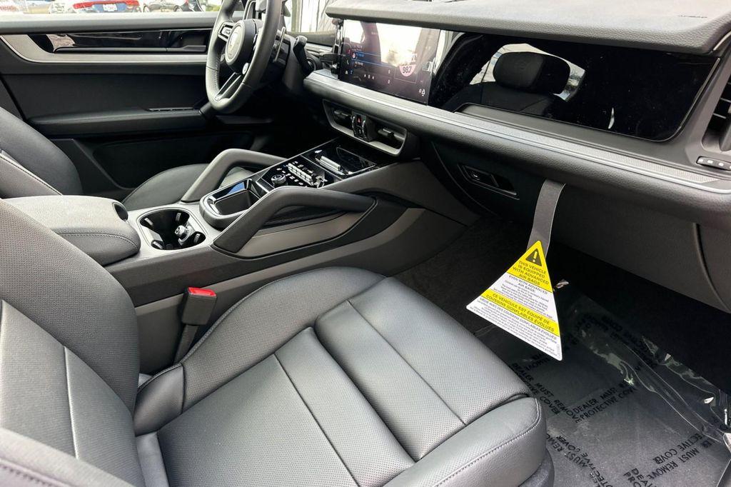new 2025 Porsche Cayenne car, priced at $114,555