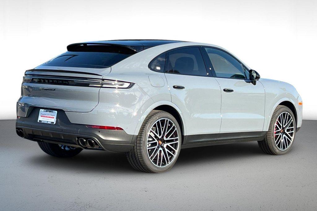 new 2025 Porsche Cayenne car, priced at $131,095