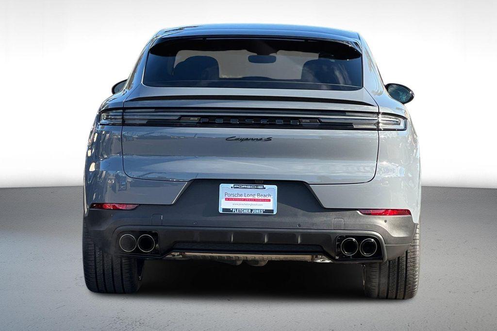 new 2025 Porsche Cayenne car, priced at $131,095