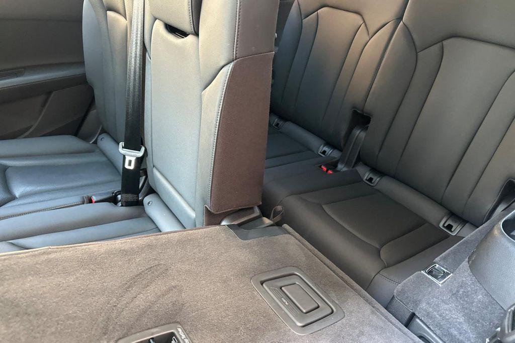 used 2021 Audi Q7 car, priced at $33,484