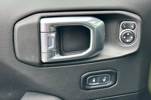 used 2021 Jeep Wrangler Unlimited car, priced at $62,884