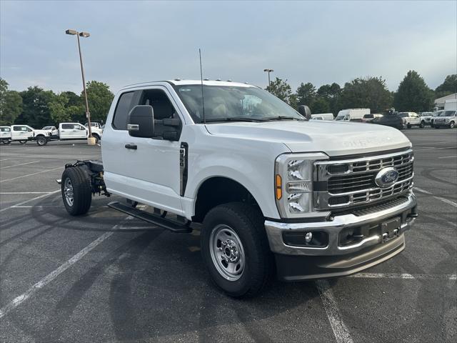 new 2024 Ford F-350 car, priced at $57,435