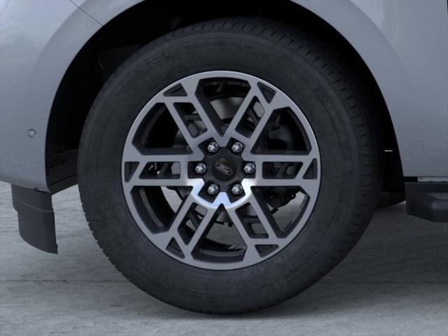 new 2025 Ford Expedition car, priced at $71,205