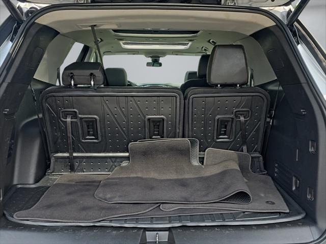 used 2020 Chevrolet Traverse car, priced at $27,400