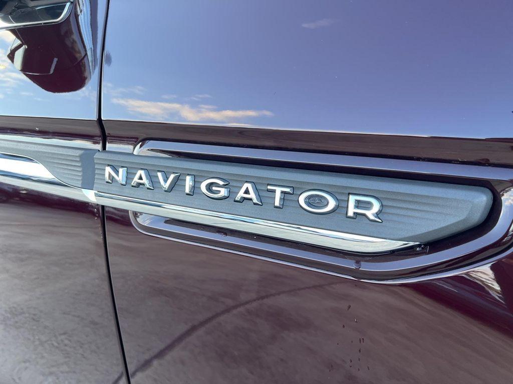 new 2024 Lincoln Navigator car, priced at $92,155