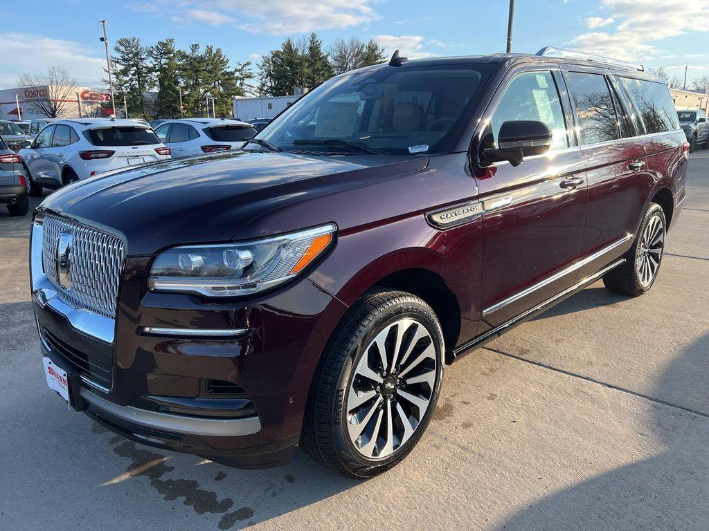 new 2024 Lincoln Navigator car, priced at $92,155