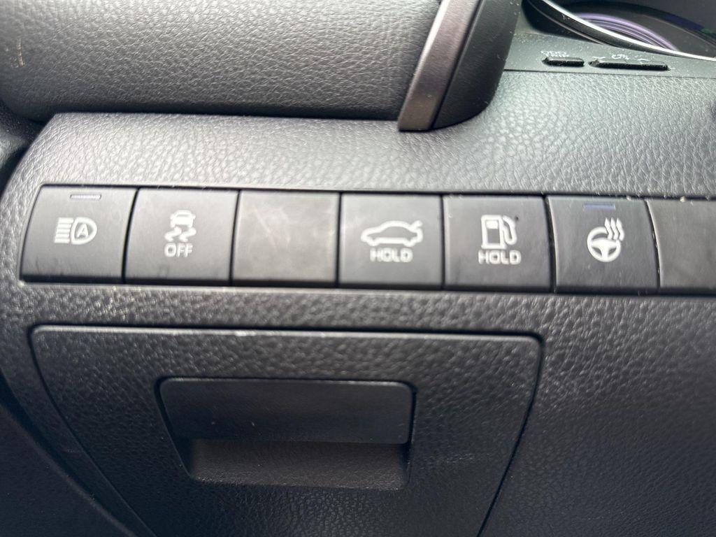 used 2022 Toyota Camry Hybrid car, priced at $28,500