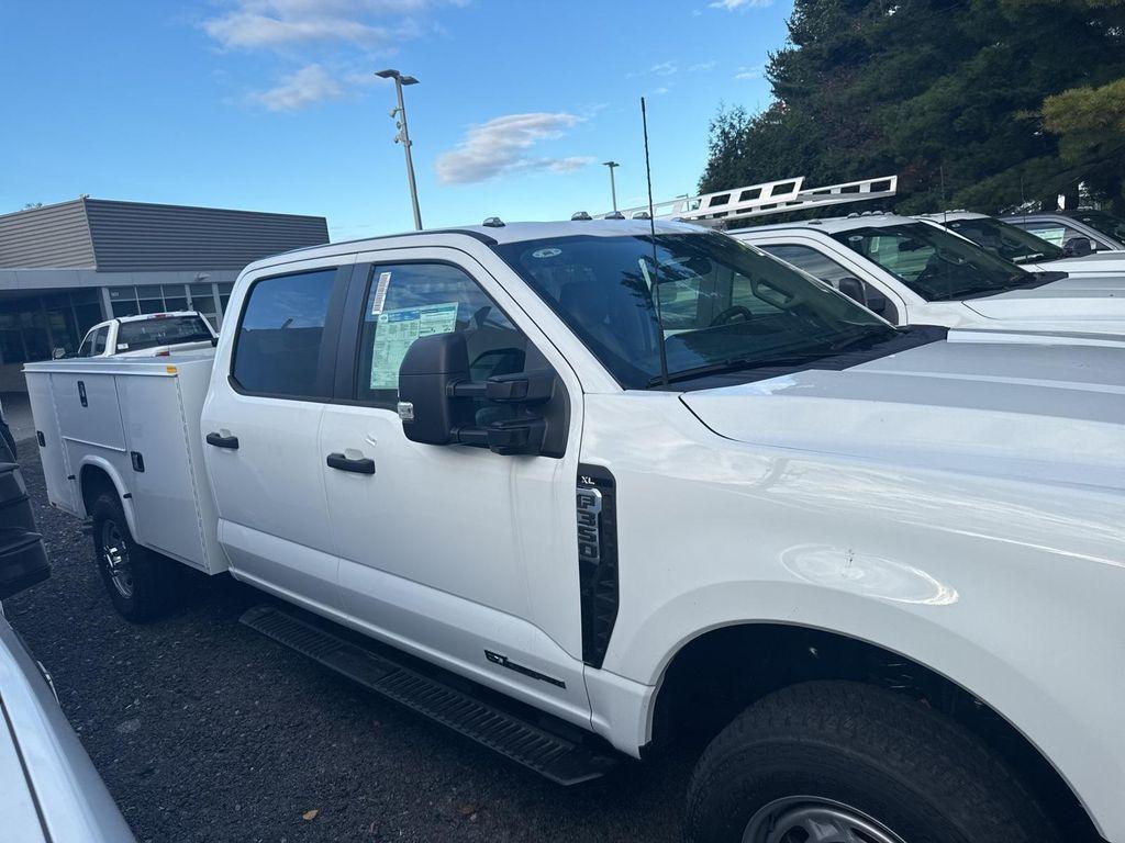 new 2025 Ford F-350 car, priced at $82,900