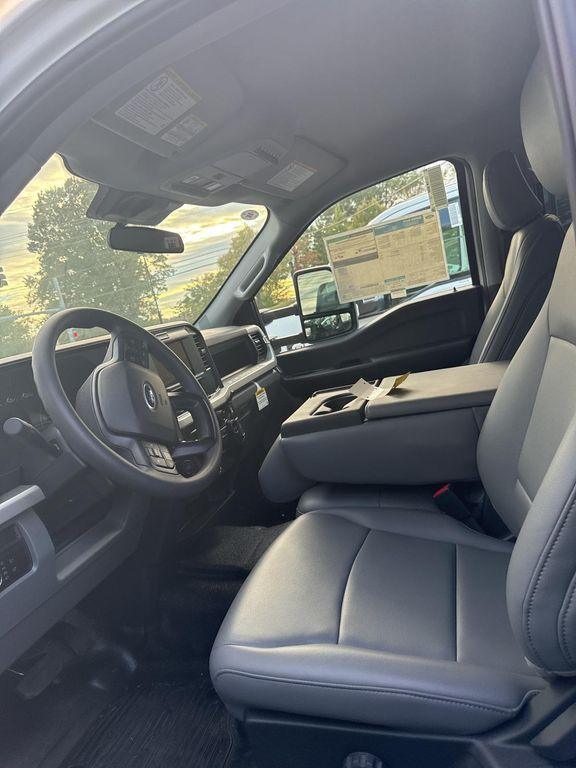 new 2025 Ford F-350 car, priced at $82,900