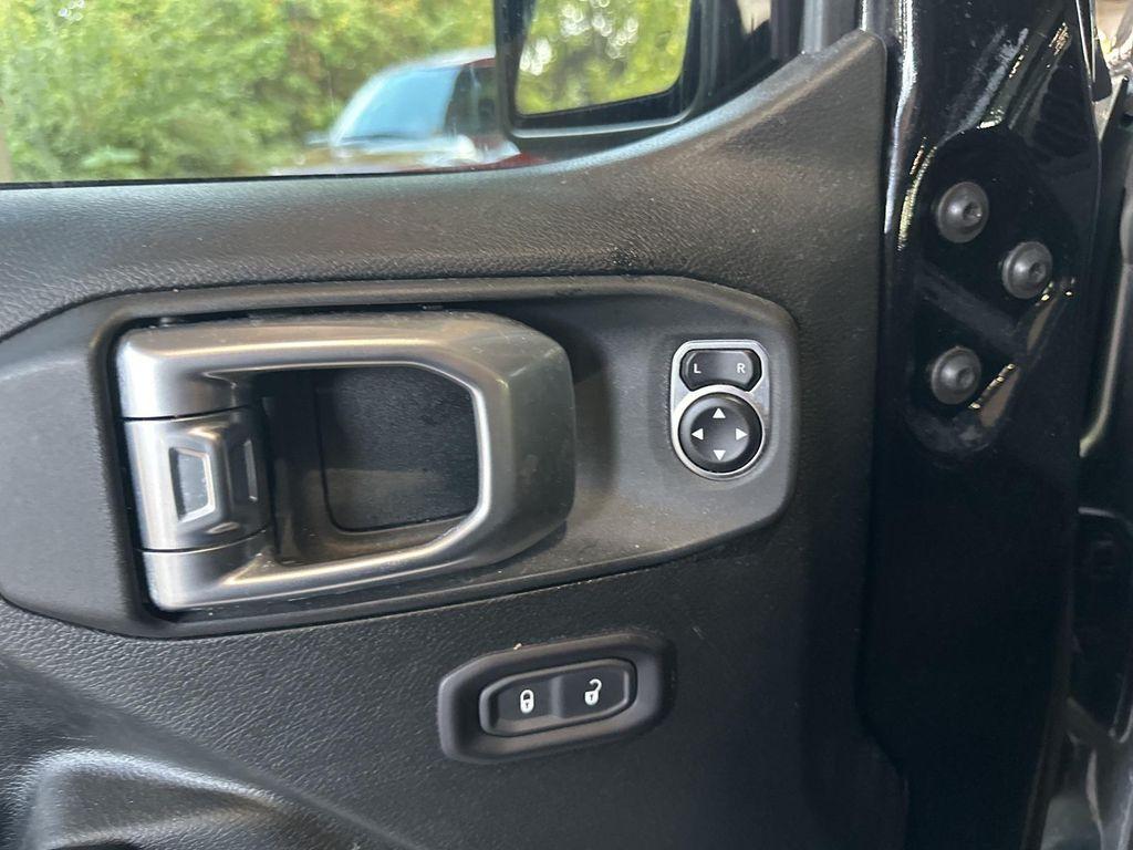 used 2020 Jeep Wrangler Unlimited car, priced at $25,995