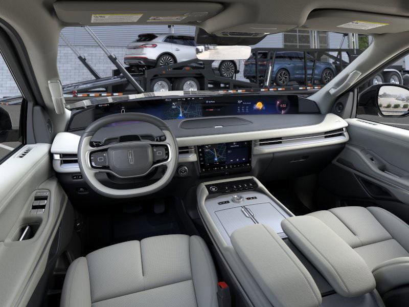 new 2025 Lincoln Navigator car, priced at $105,765