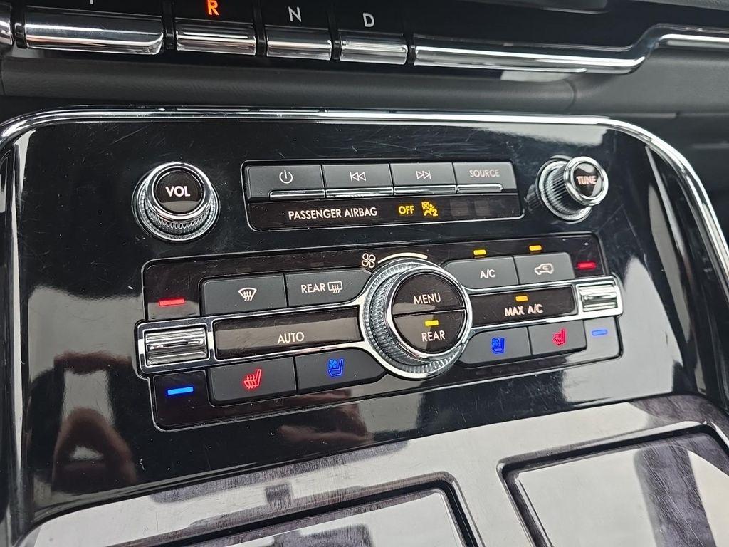 used 2021 Lincoln Navigator car, priced at $39,000