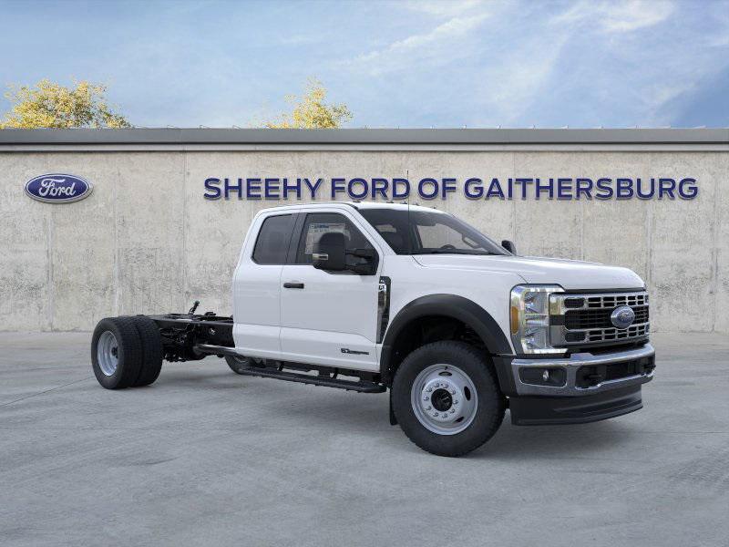 new 2025 Ford F-450 car, priced at $93,280