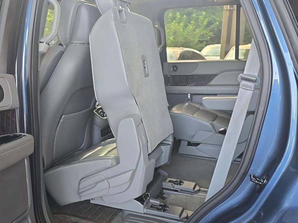 used 2019 Lincoln Navigator car, priced at $36,000