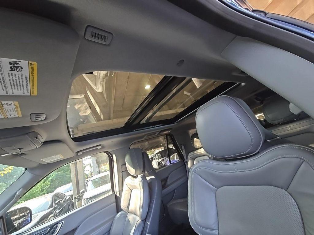 used 2019 Lincoln Navigator car, priced at $36,000