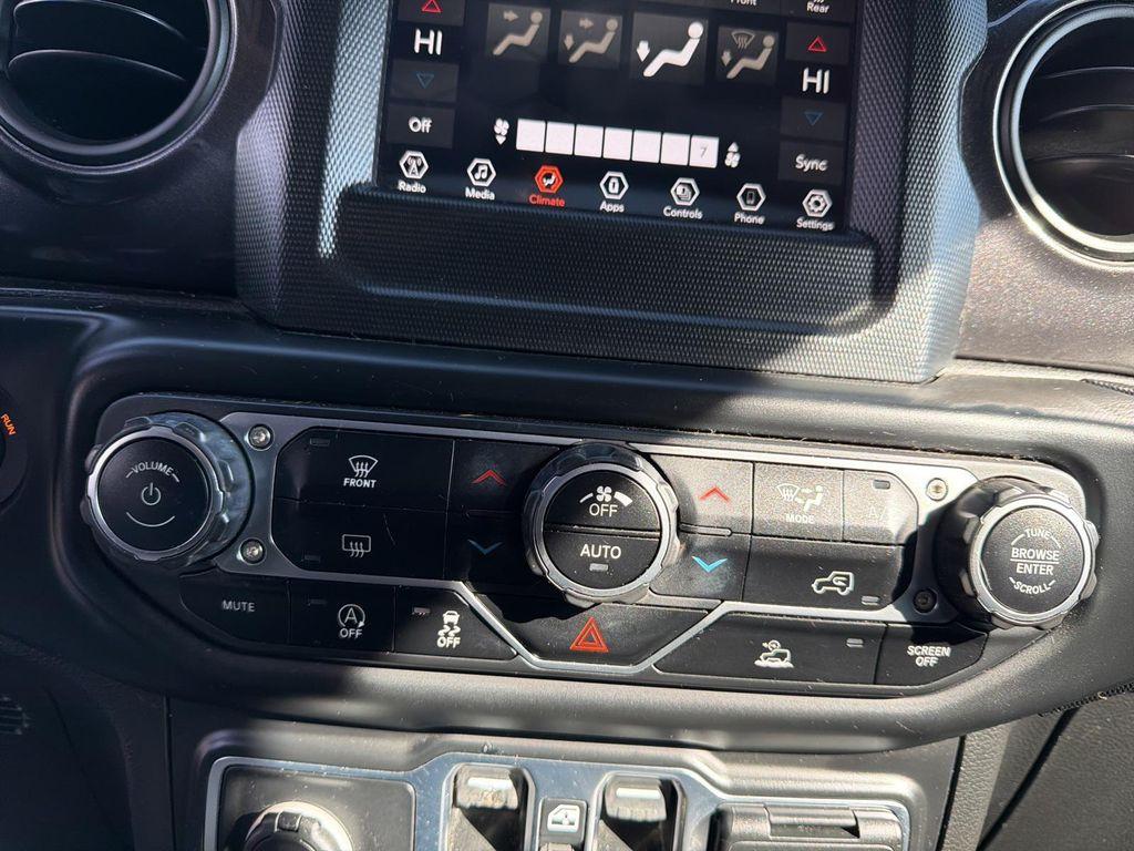 used 2021 Jeep Wrangler Unlimited car, priced at $27,000