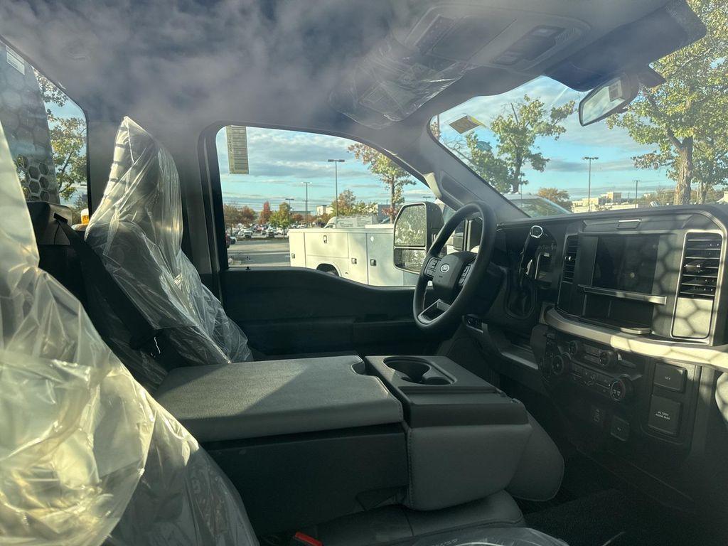 new 2025 Ford F-350 car, priced at $68,900