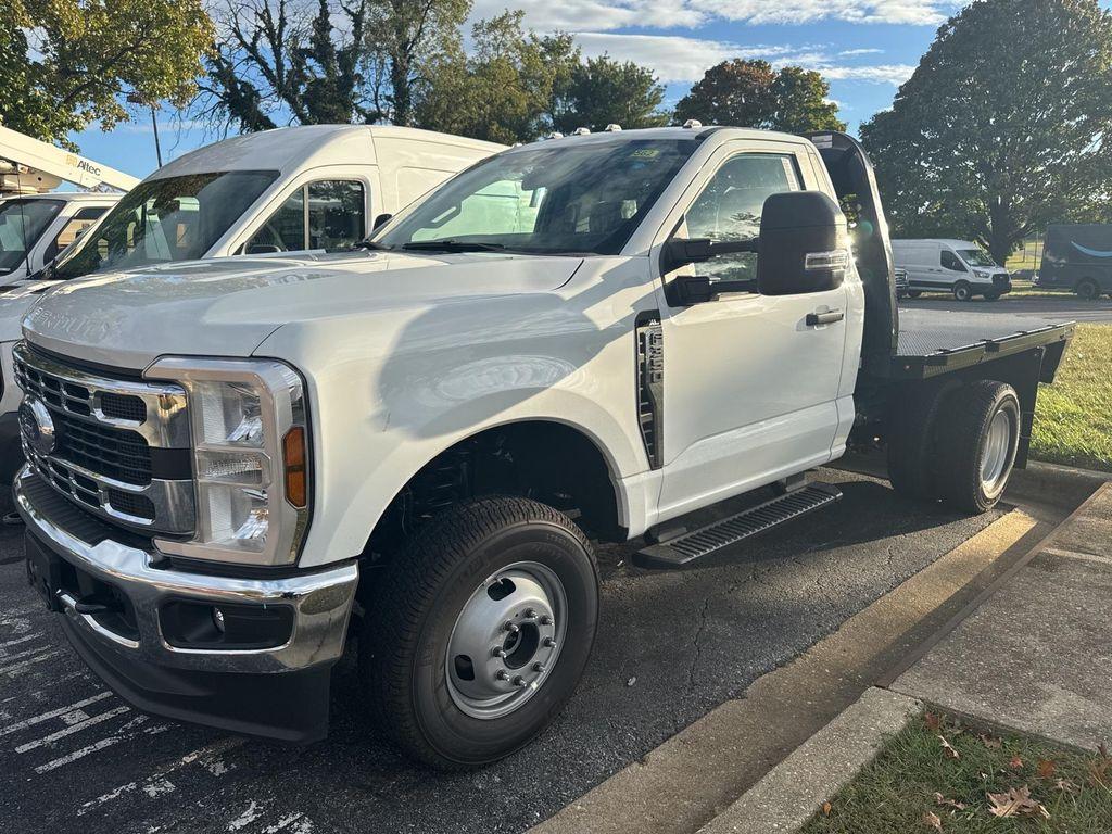 new 2025 Ford F-350 car, priced at $68,900