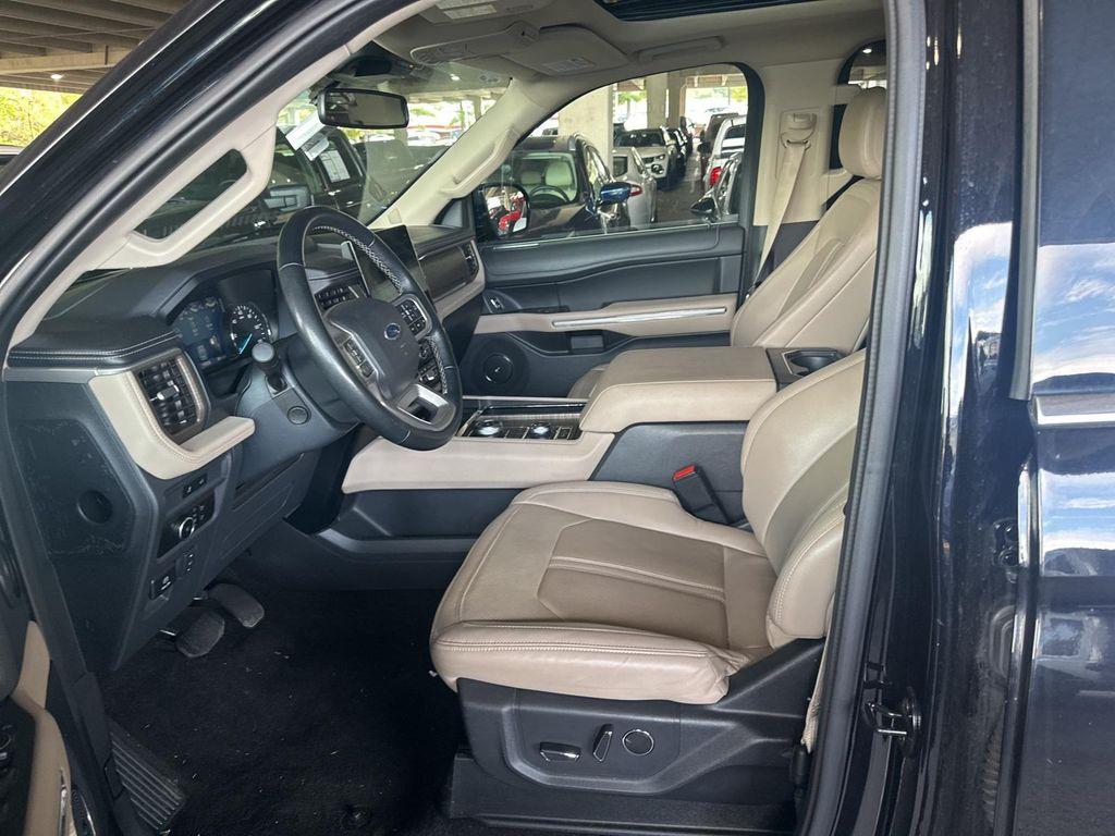 used 2023 Ford Expedition car, priced at $40,500